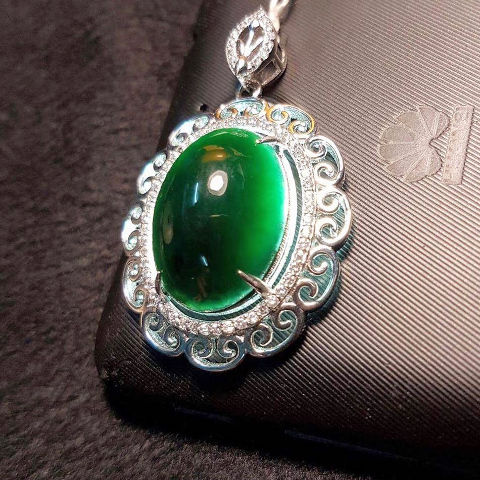 жадеит оранжевый камень. кабошон жадеит империал. жадеит кабошон. императорский жад. жадеит камень.