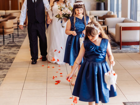 Jean Louise & Dylan’s Joy-Filled Elopement at Mercure Mt Gravatt, Brisbane