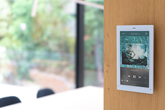 Touch panel on wall_NowPlaying-min