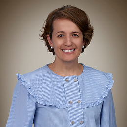 LorenaGuimaraes_Headshot.jpg