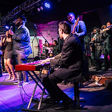funktastic-performers-on-stage.jpg