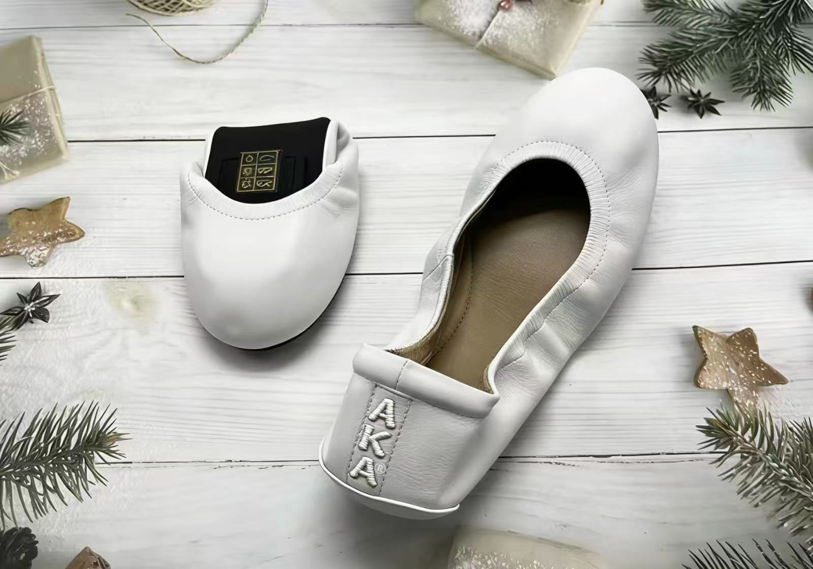 AKA White/Green Genuine Leather Foldable Shoes