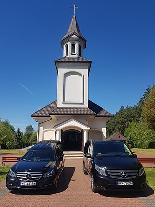 karawany i kościół