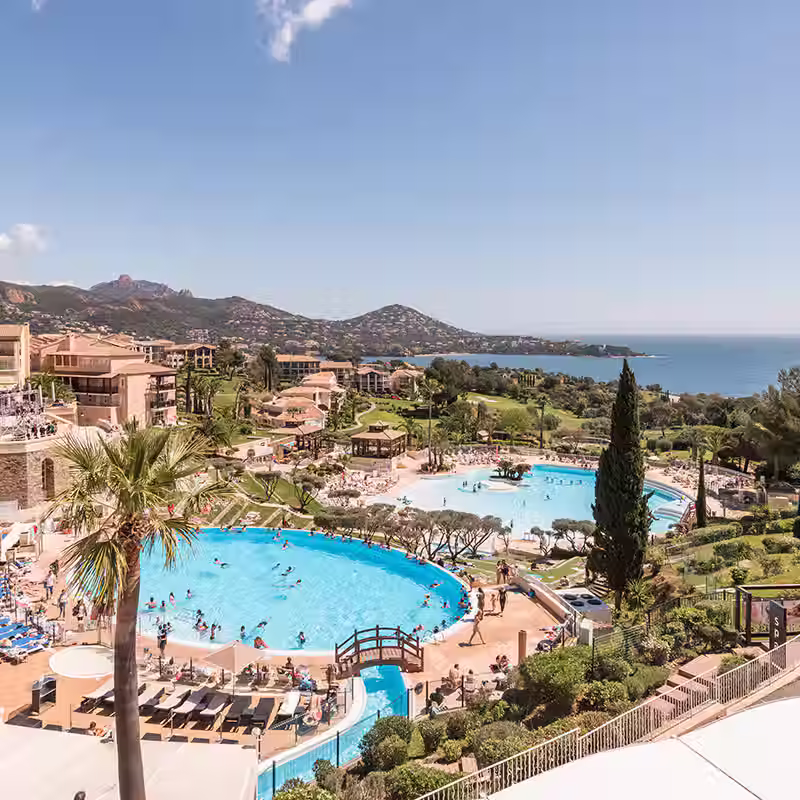 village lesterel.avif