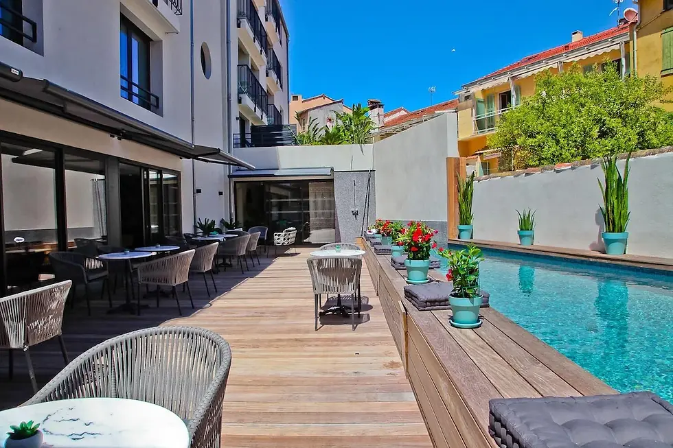 La villa port d'antibes.webp