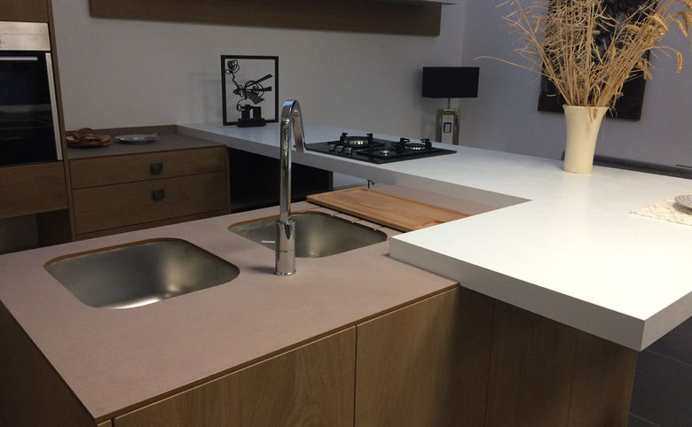 Pose d’une cuisine sur mesure moderne dans une maison à Évreux
Installation complète d’une cuisine équipée avec électroménager à Évreux 27
Montage d’un meuble de cuisine design avec rangements intégrés à Évreux
Pose d’un plan de travail en quartz dans une cuisine contemporaine à Évreux
Installation d’une cuisine ouverte avec îlot central dans l’Eure
Meuble de cuisine laqué blanc installé dans une cuisine moderne à Évreux
Aménagement d’une cuisine fonctionnelle avec rangements sur mesure à Évreux
Cuisine équipée avec façades bois et grande crédence décorative à Évreux
Cuisine design avec meubles suspendus et éclairage LED intégré à Évreux
Cuisine haut de gamme aménagée avec tiroirs et colonnes sur mesure 27
Décoration de cuisine moderne avec crédence en faïence à Évreux
Cuisine décorée avec éclairage LED et couleur taupe dans l’Eure
Ambiance chaleureuse dans une cuisine en bois clair à Évreux
Crédence décorative installée dans une cuisine contemporaine à Évreux
Décoration murale tendance dans une cuisine aménagée à Évreux 27
Cuisine équipée avec four encastré et plaque à induction à Évreux