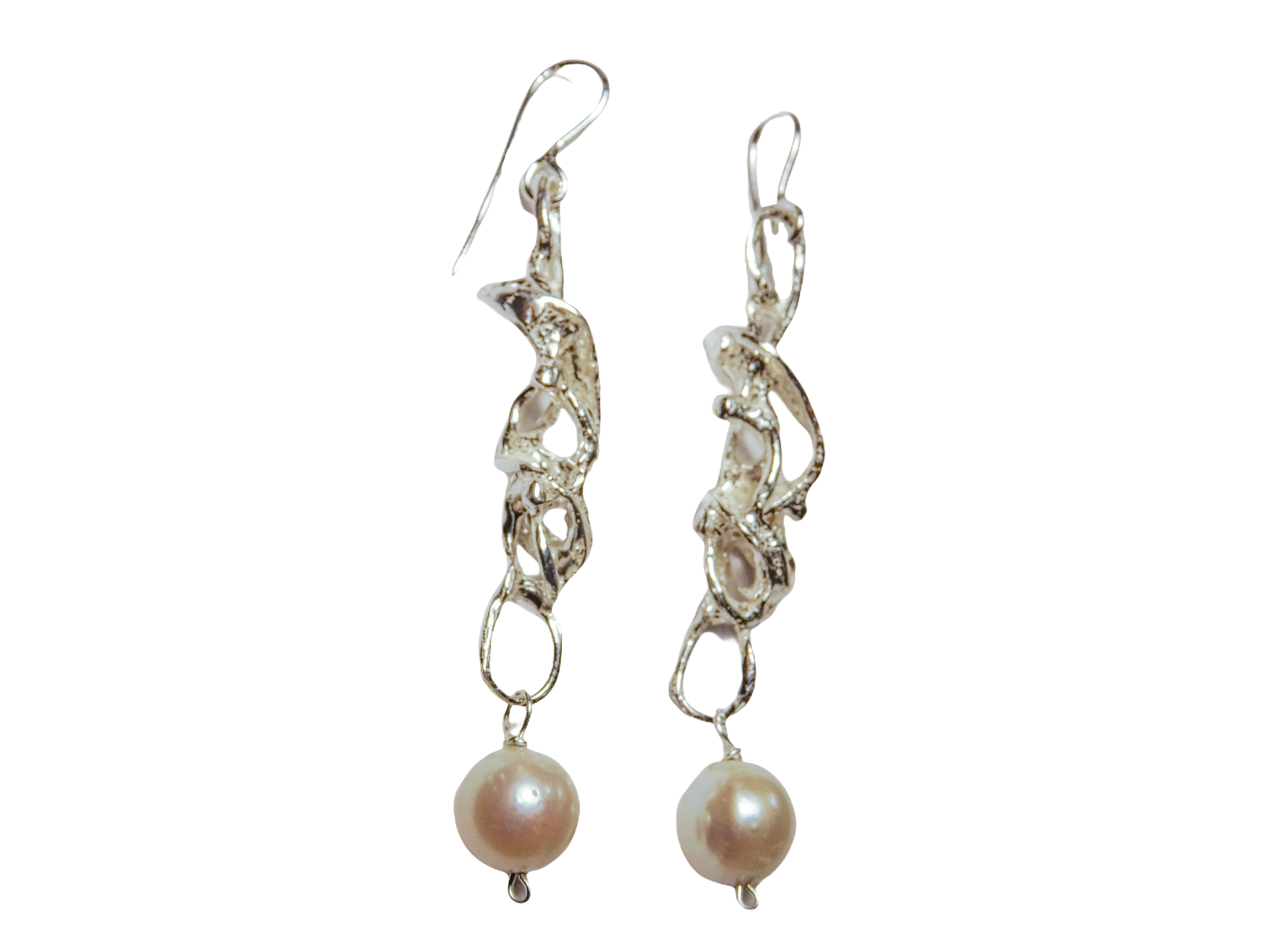 Earrings in silver and pearls