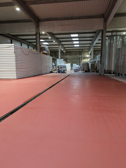 Systèmes de sol en résine pour les installations agroalimentaires