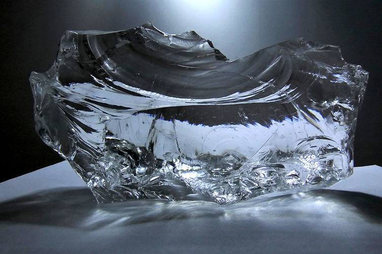 Beispiel für ein Bruchglasbild mit Ähnlichkeit Wasserwelle