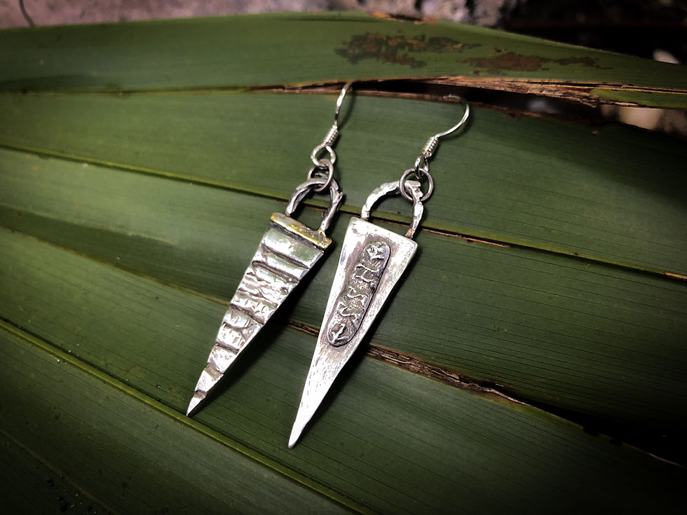 Thumbnail: The Alligator Spear Earrings