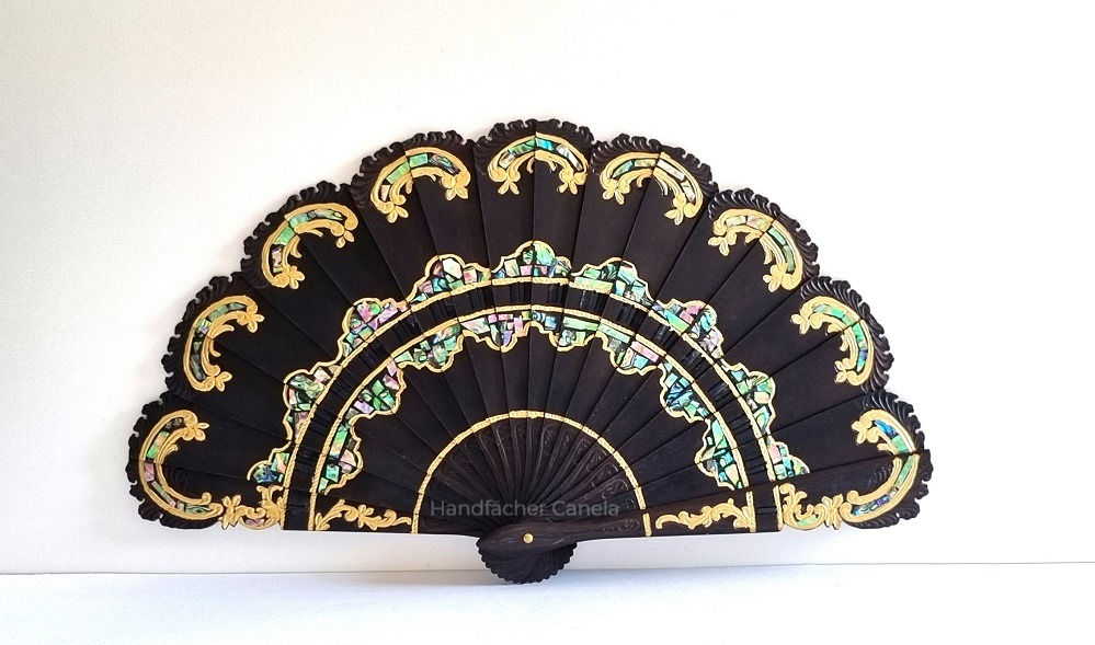 Briséfächer aus Ebenholz mit Perlmutt Intarsien. In Spanien handgemacht.