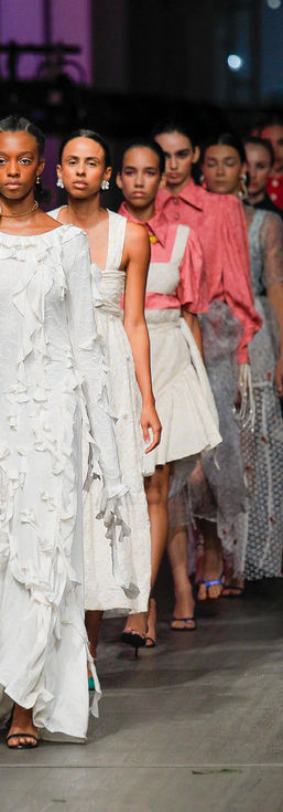 Hotels-Models14015 2_edit_new 2.jpg