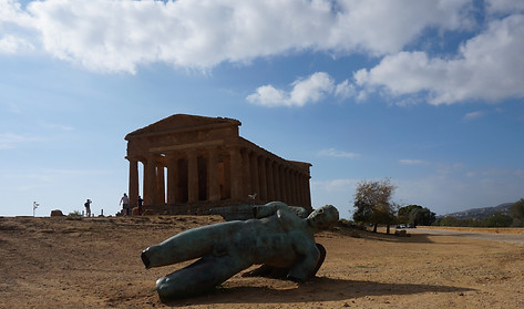 valley of the temples statue by igor mitoraj