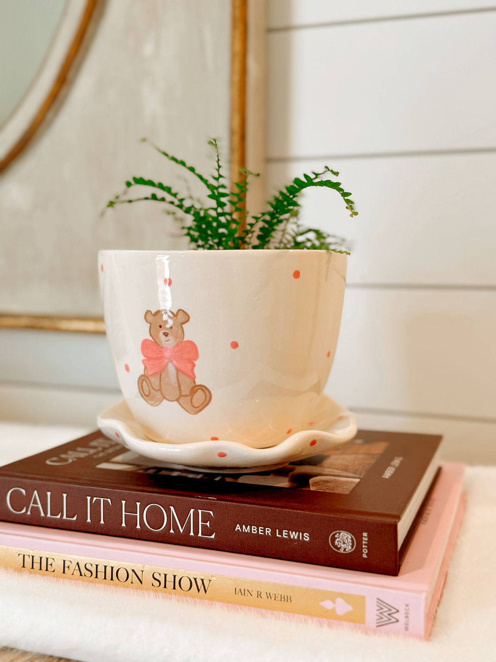 Thumbnail: Bear planter