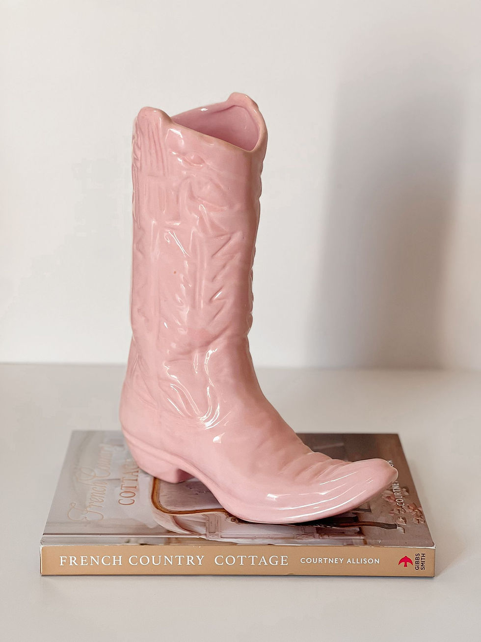 Thumbnail: Pink boot
