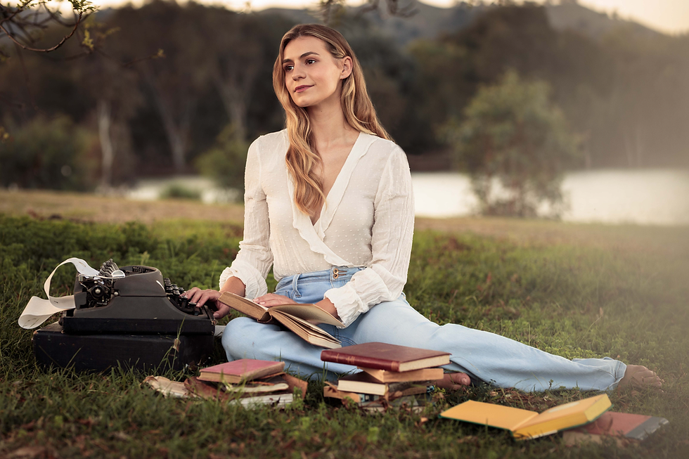 Creative Writing Course with Mariah Mannae