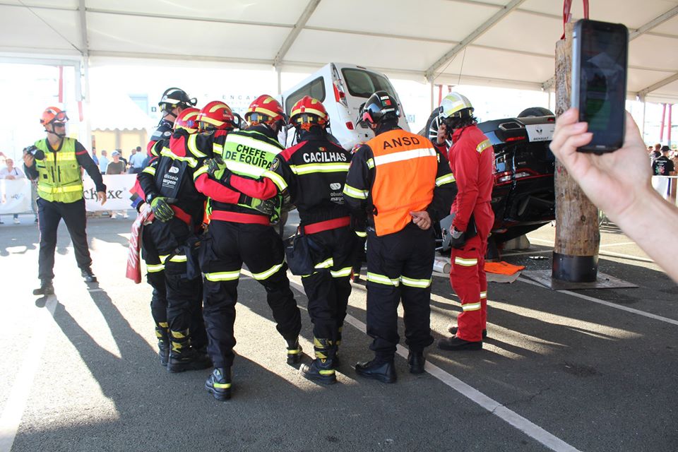 70417836_2977525585622934_62764337892415