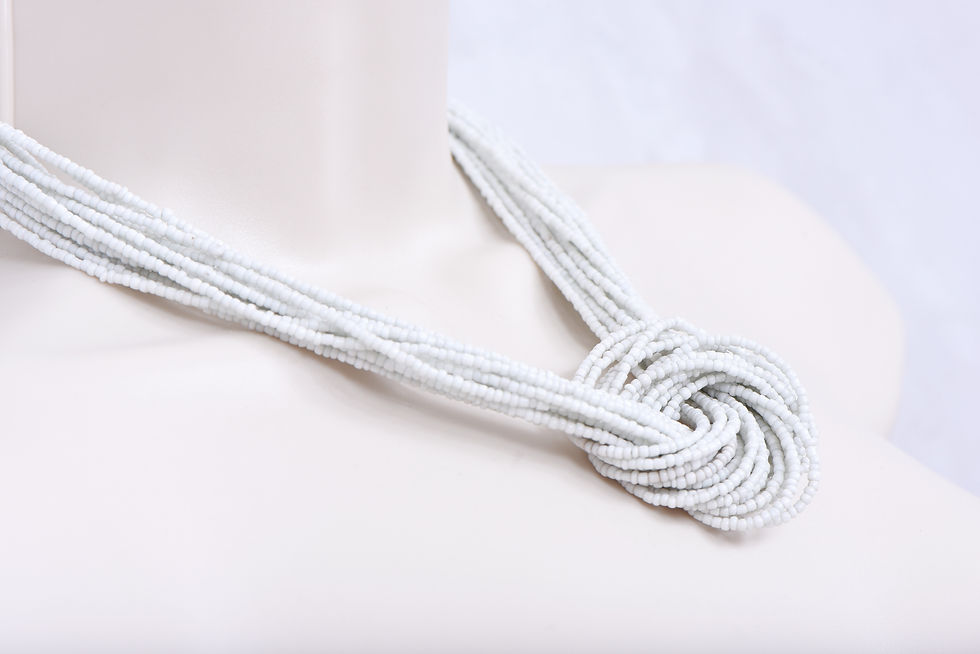섬네일: Collier africain " Ganda " (blanc)