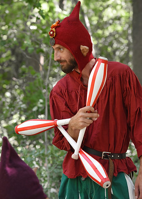 animation de Noël, jongleur, artistes de cirque, spectacle de rue