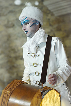 Musiciens, costume blanc, animation musicale, elfes, féerique