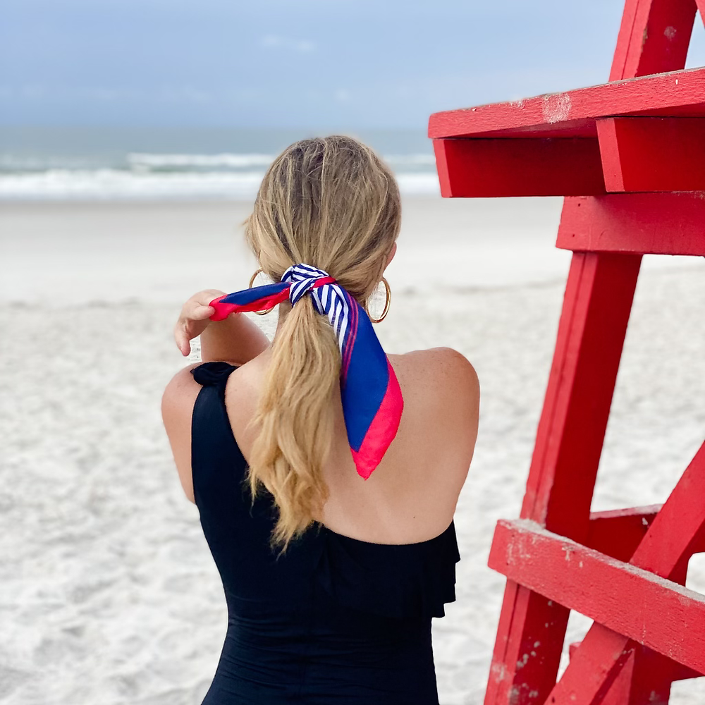 How to Wear a Scarf in Summer