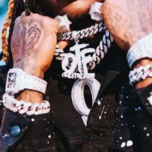 Run DMC gold rope chain 1980s hip hop jewelry