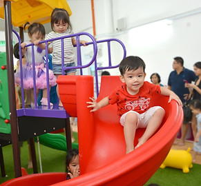 Playground02.jpg