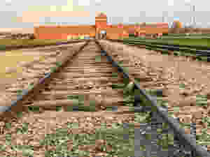 Guia brasileiro na Polônia | Dicas para visitar o campo de concentração de Auschwitz na Polônia