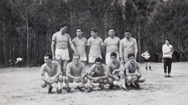 Em pé: Alberto Cipriano, António Gabriel, Augusto Marques, António Matos, Joaquim Gil e Fernando Monteiro. Em baixo: Joaquim Monteiro, Mário Coelho, Artur Pereira, Tó Ferreira e Afonso Matias.