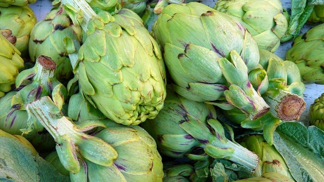 Stuffed artichoke / Alcachofas Rellenas