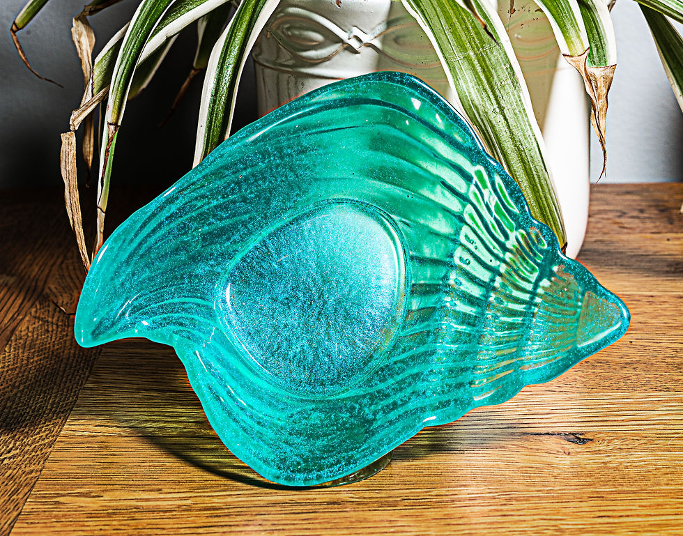 Thumbnail: Conch Shell trinket bowl in transparent green