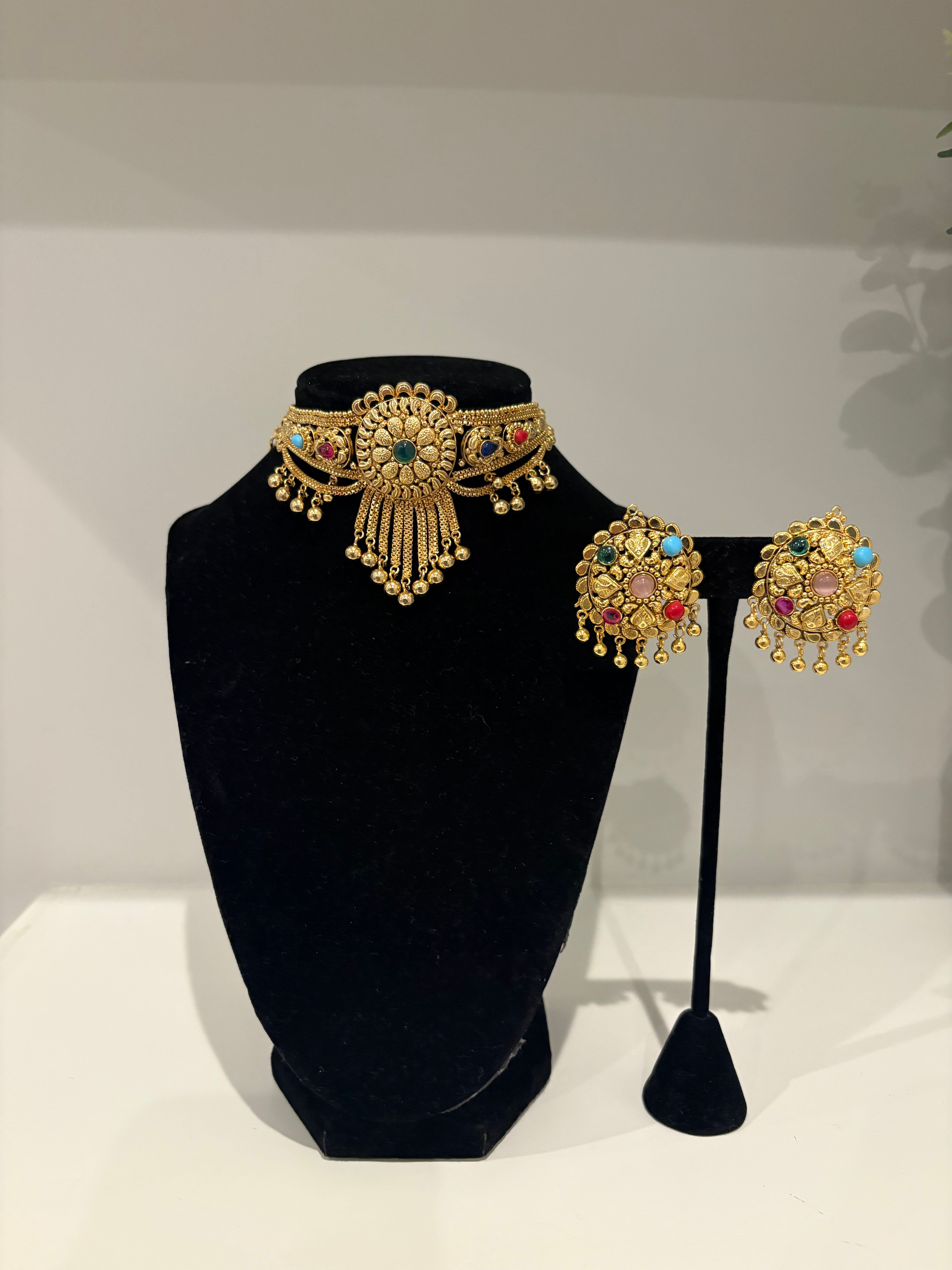 N A V R A T A N - GOLD PLATED SET 