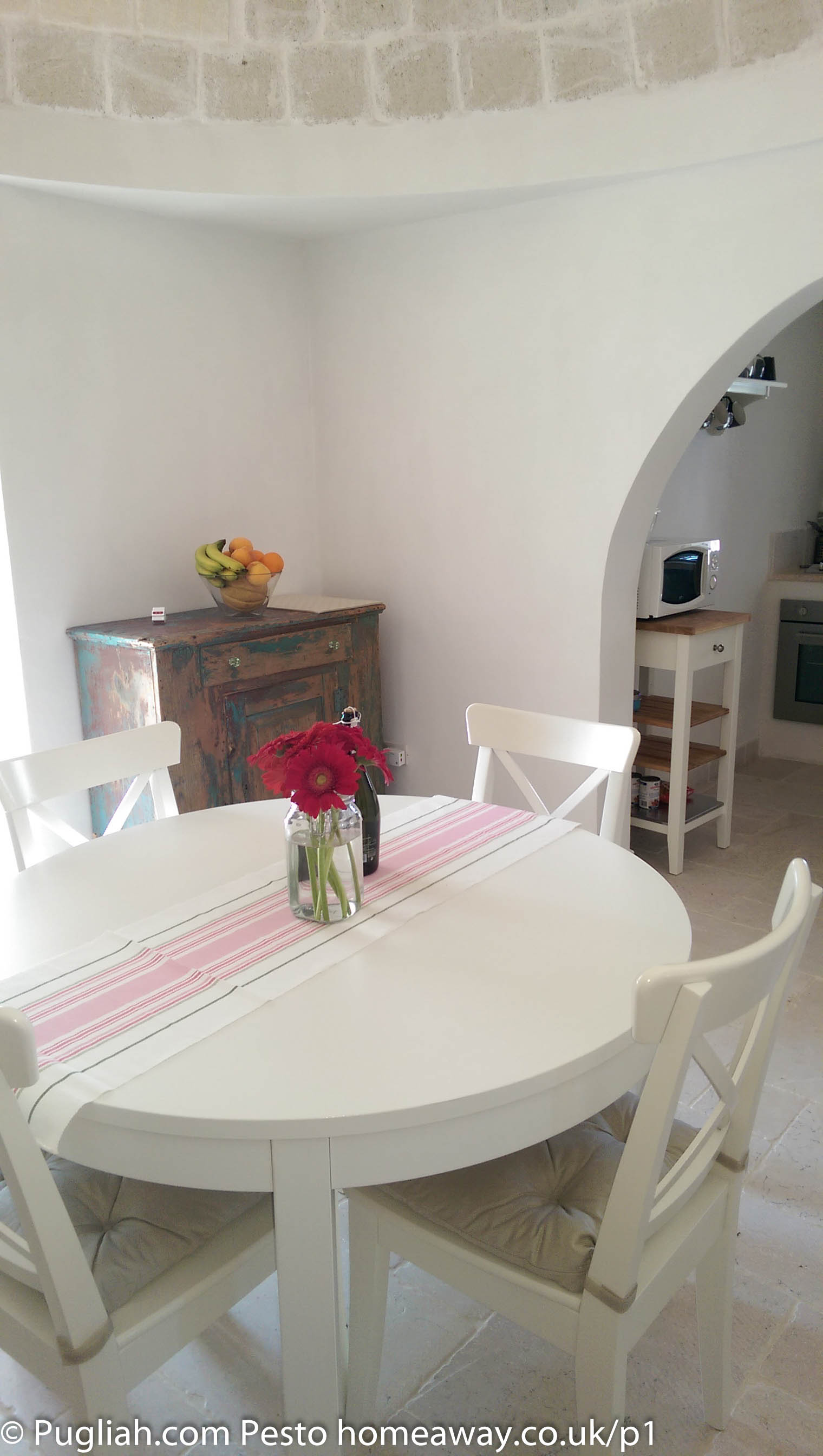 TrulliPesto Dining Area Pugliah.com