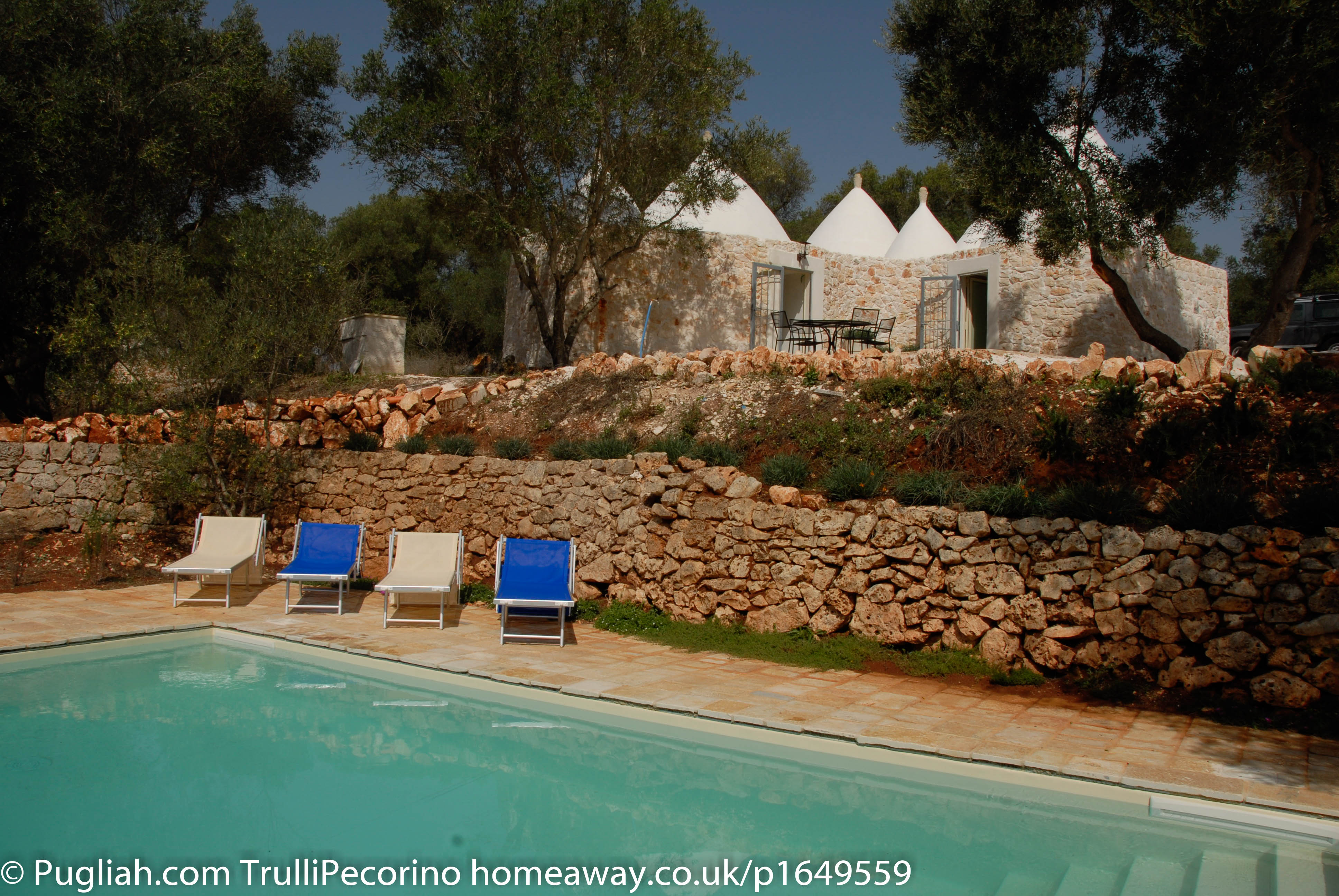 TrulliPecorino Pool Pugliah.com