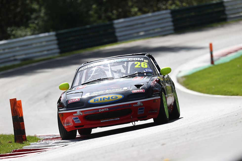 Cadwell Park test
