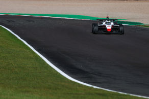 A podium for Liam in GB3! - Donington Park