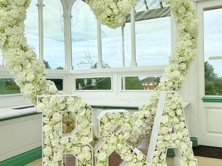 Styled to Perfection: RG Events Creates a White Floral Fantasy at Isla Gladstone 