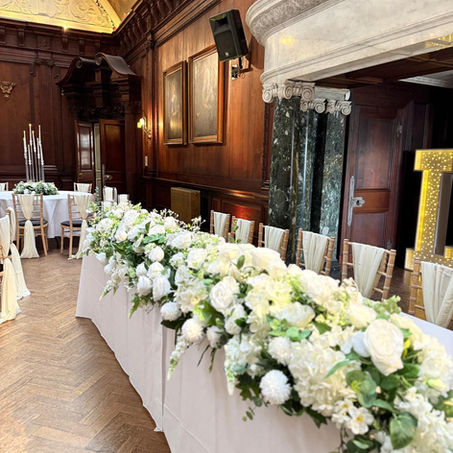 Top Table Dressing at Thornton Manor