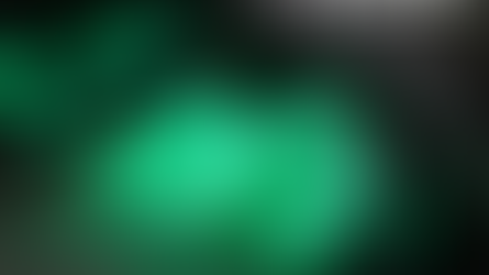 Shows someones abdomen inside a machine for Emerald (green) Laser lights