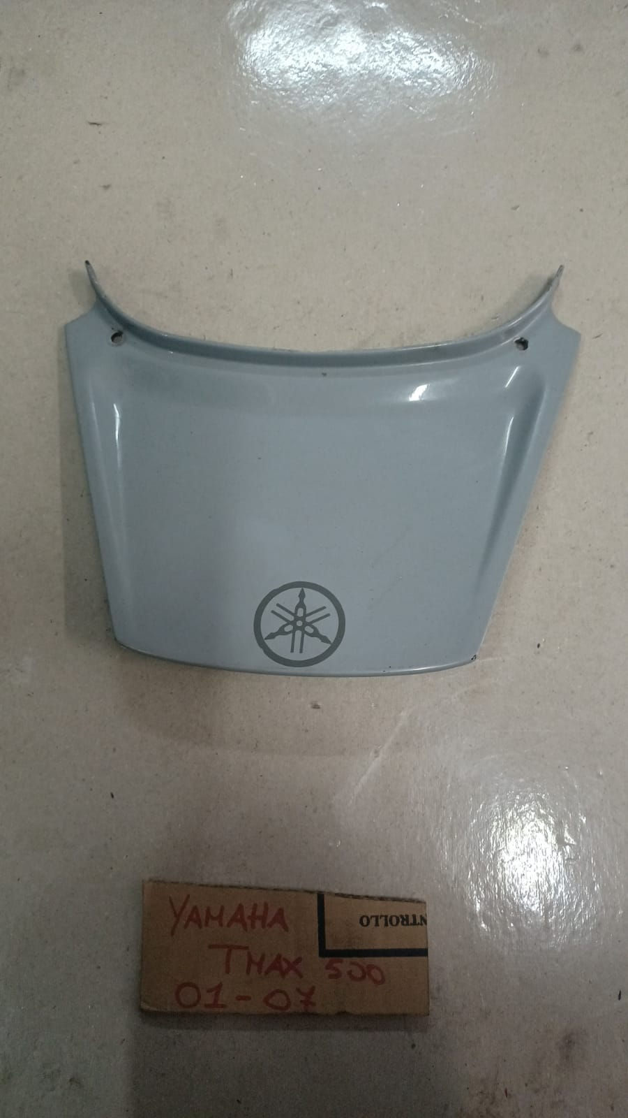 CARENA POSTERIORE CENTRALE GRIGIA YAMAHA T MAX 500 01 07