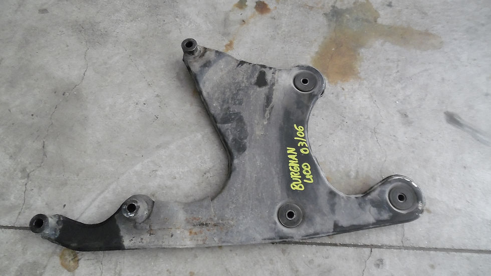 STAFFA SUPPORTO MARMITTA USATA SUZUKI BURGMAN 250 400 03-06