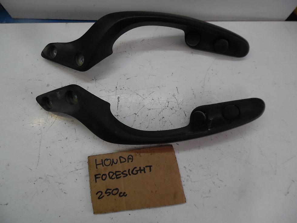 COPPIA MANIGLIONI PASSEGGERO USATI HONDA FORESIGHT 250cc