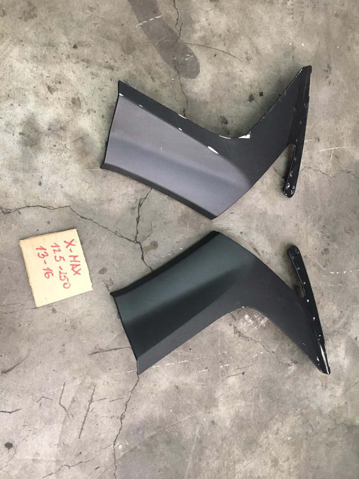 COPPIA FIANCHETTI LATERALI USATI YAMAHA X MAX 125 250 10 13