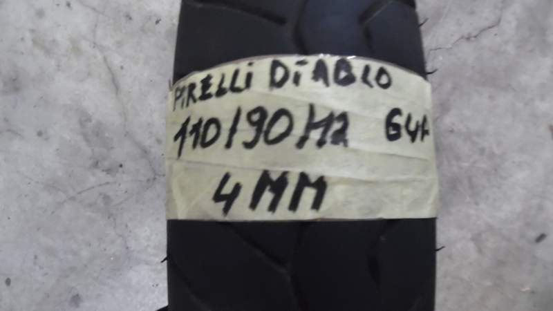 PNEUMATICO Pirelli Diablo 110-90-12 64P | usura 4mm