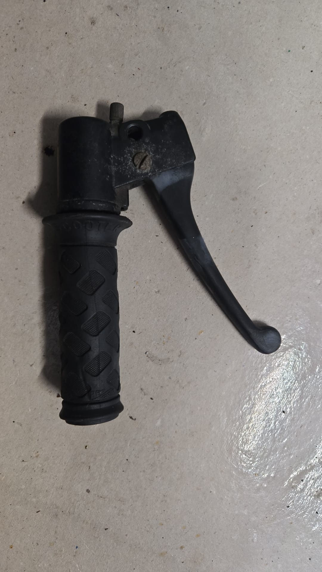 COMANDO ACCELERATORE E SUPPORTO LEVA FRENO ANT PIAGGIO ZIP 50 1°S