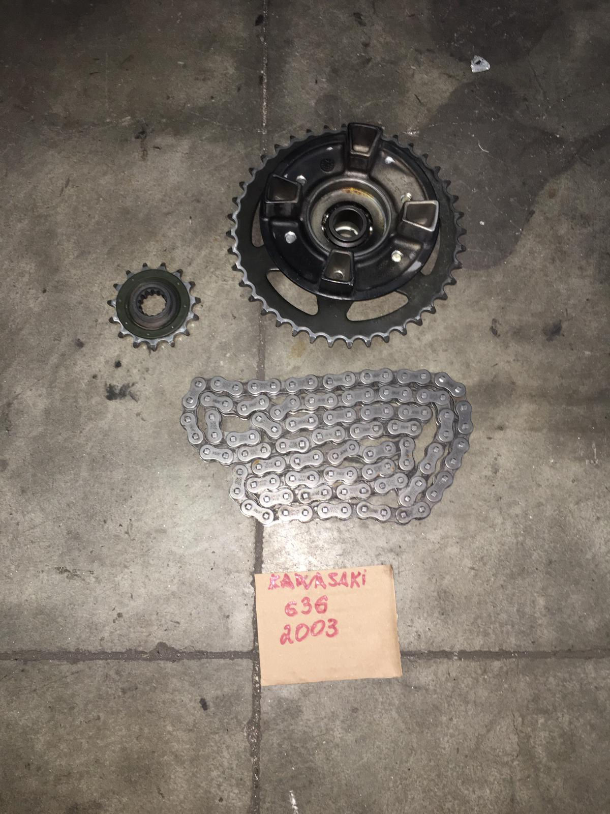 CATENA CORONA PIGNONE USATI KAWASAKI ZX 636 2003