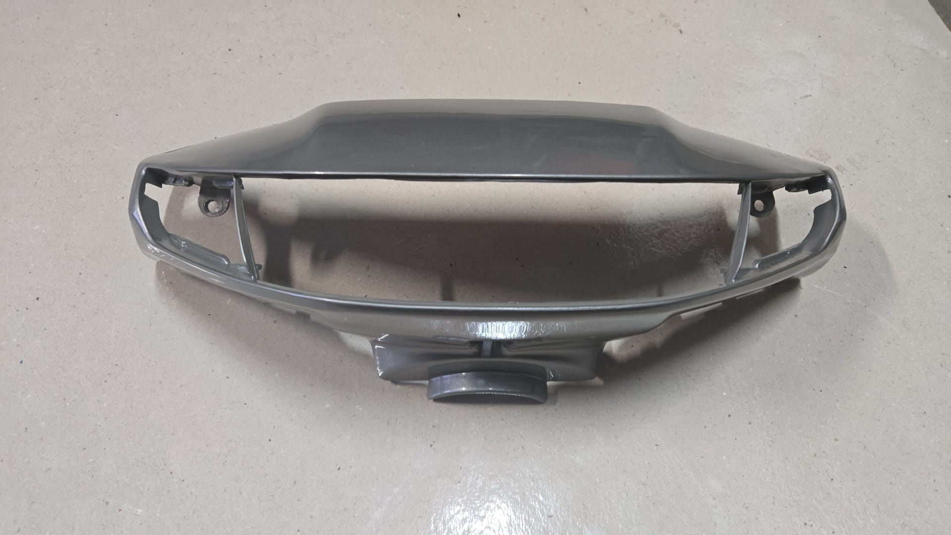 CARENA PORTA FANALE NUOVA ORIGINALE SUZUKI ZZ 50 SEPIA