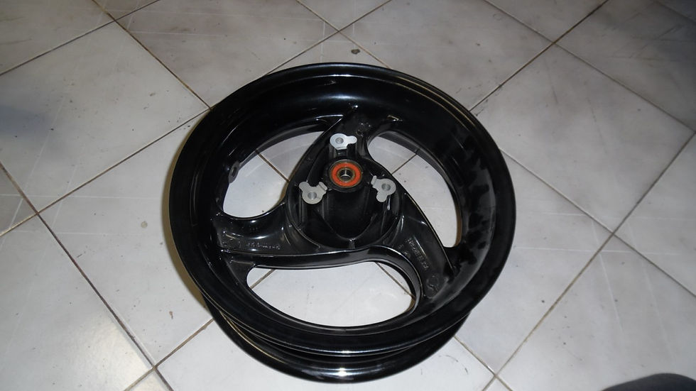 Miniatura: CERCHIO ANTERIORE NUOVO MALAGUTI F12 50cc NERO LUCIDO