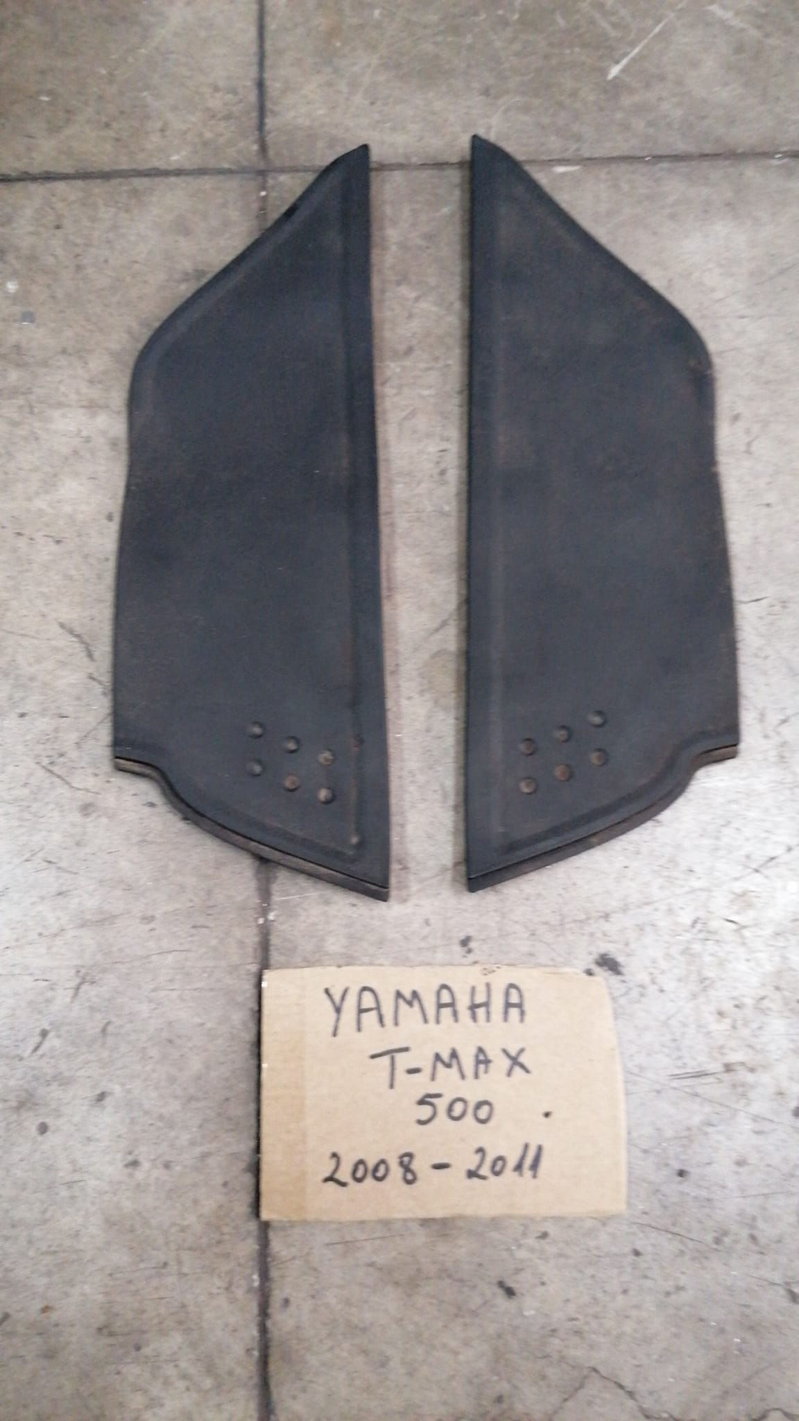 TAPPETINI IN GOMMA PEDANE USATI YAMAHA TMAX 500 08 11