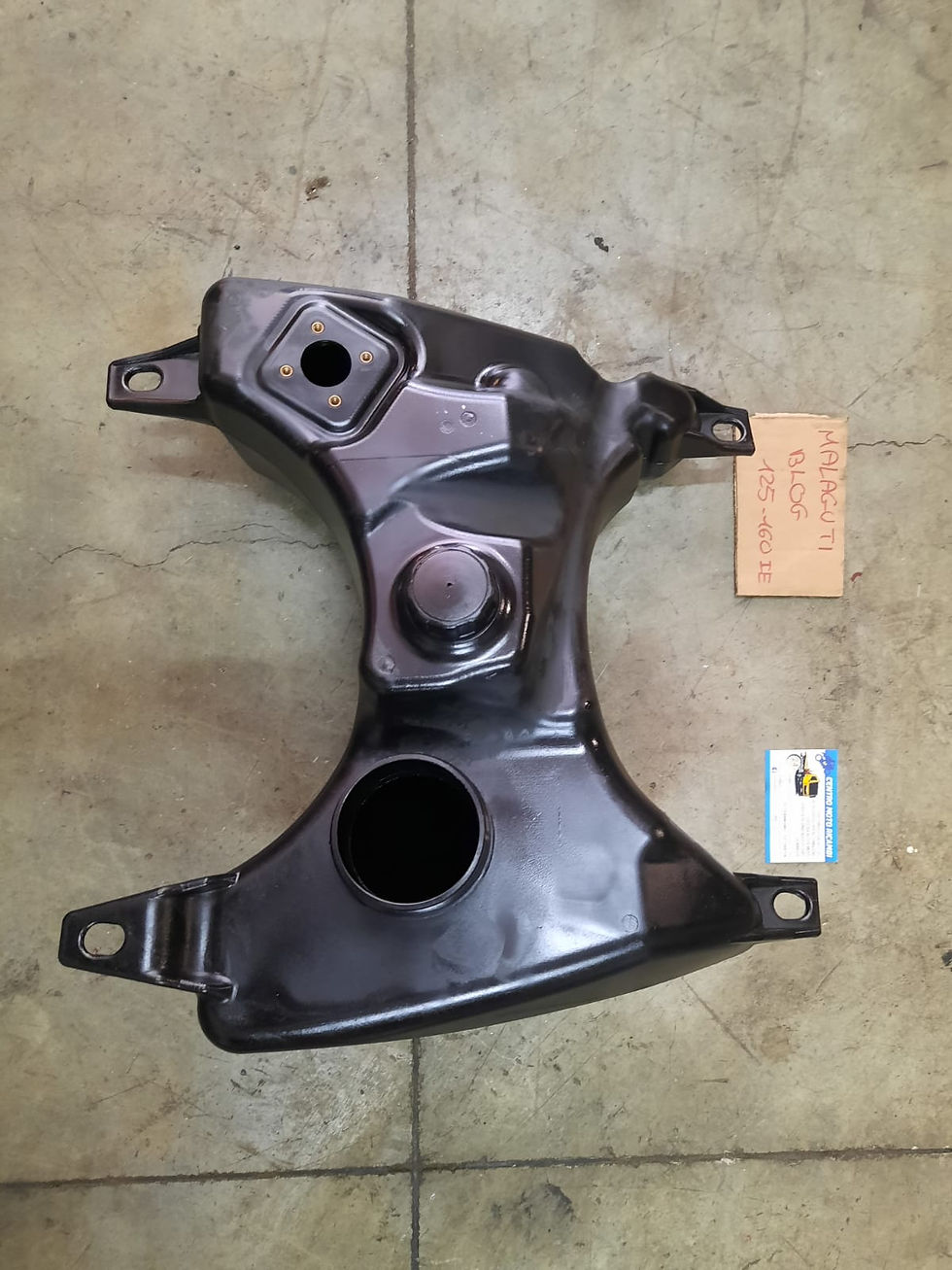 SERBATOIO BENZINA USATO MALAGUTI BLOG 125 160 I.E